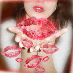 Lips Kissing Gif